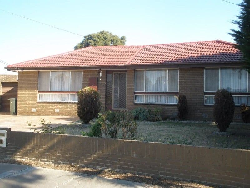 10 Walnut Close, KINGS PARK VIC 3021, Kings Park - Image 1