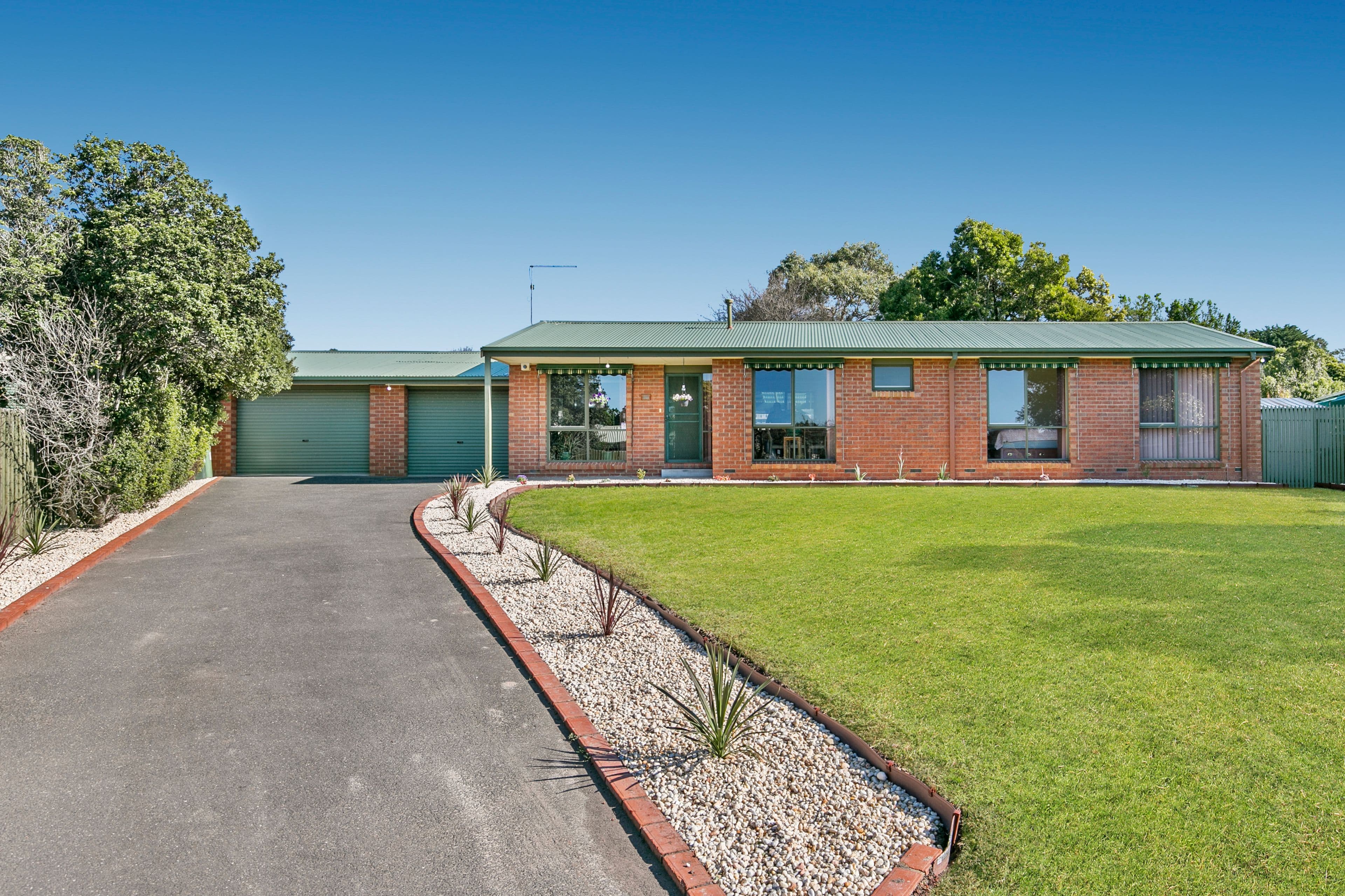 17 Kristian Court, Mount Martha VIC 3934, Mount Martha - Image 1