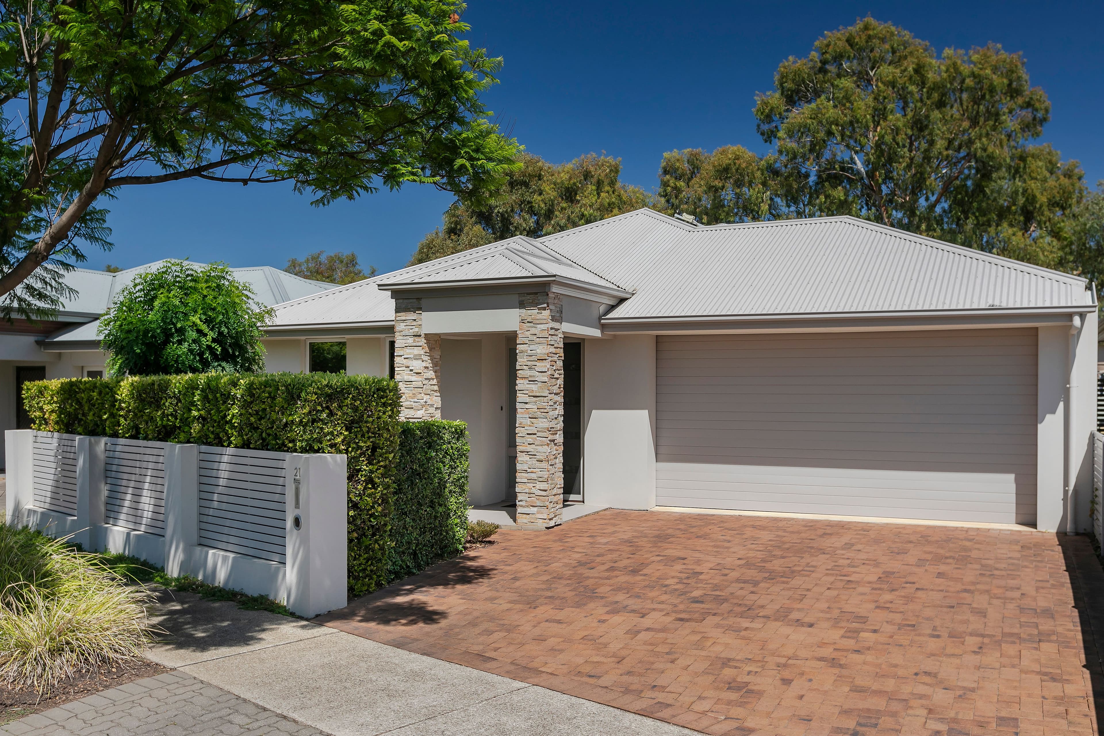 21 Charles Mathews Circle, St Clair SA 5011, St Clair - Image 1