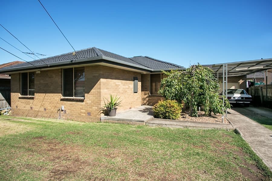 11 Kerrison Avenue, ST ALBANS VIC 3021, St Albans - Image 1