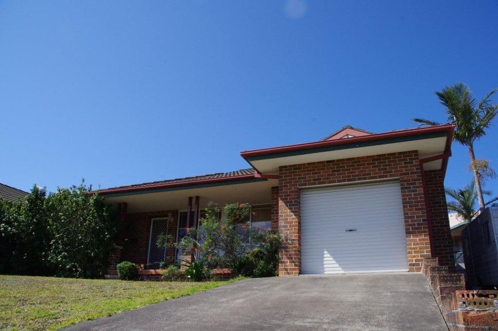 4 Gannet Crescent, OLD BAR NSW 2430, Old Bar - Image 1