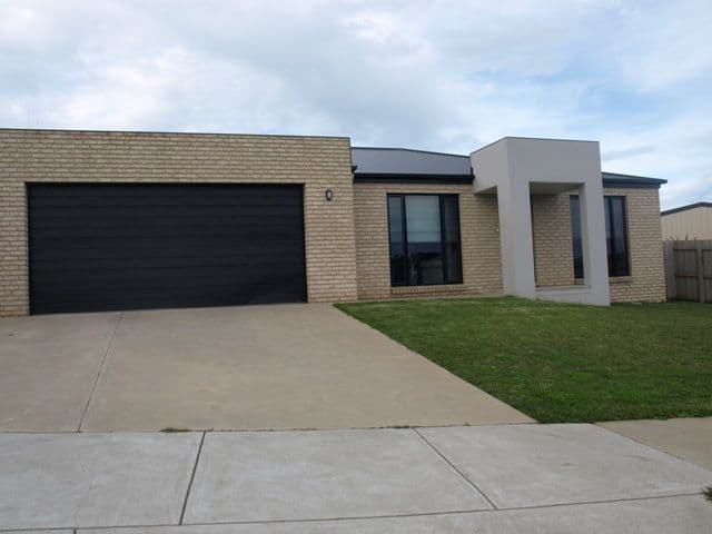 134 Harrington Road, WARRNAMBOOL VIC 3280, Warrnambool - Image 1