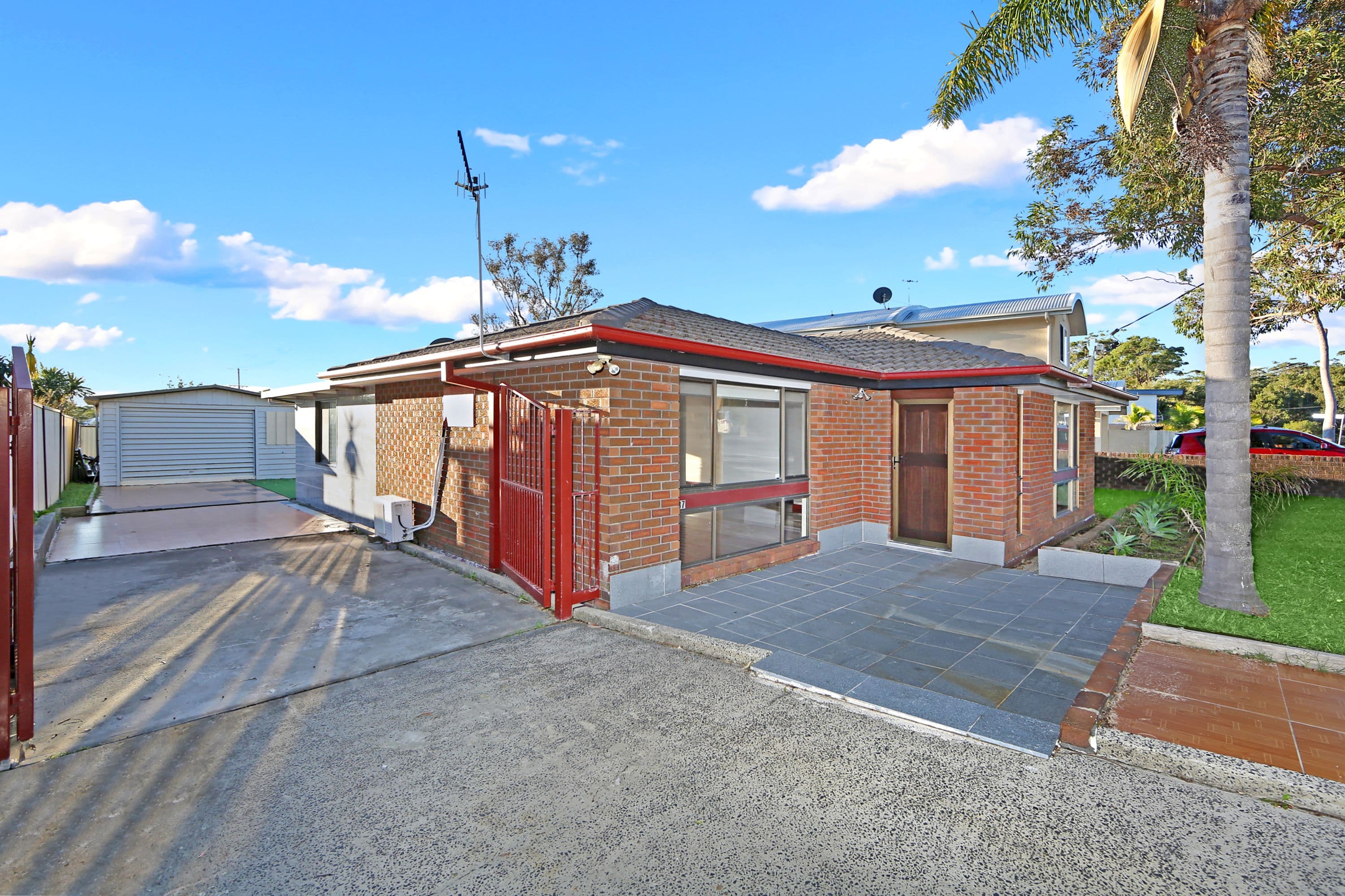 187 Bateau Bay Road, Bateau Bay - Image 1