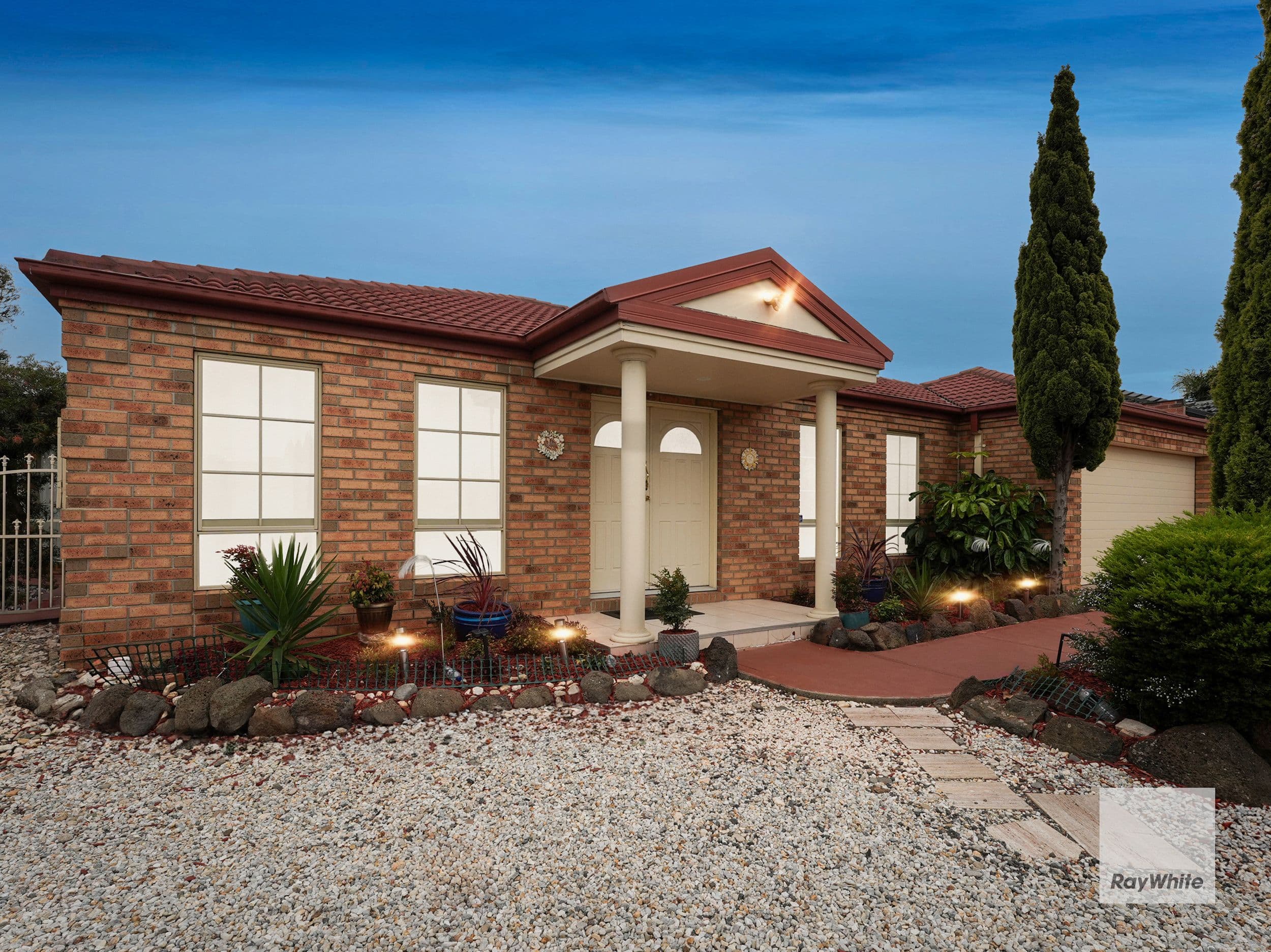 25 Moonie Close, Taylors Lakes VIC 3038, Taylors Lakes - Image 1