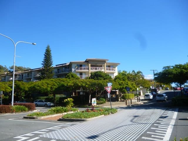 4 Park Avenue, BURLEIGH HEADS QLD 4220, Burleigh Heads - Image 1