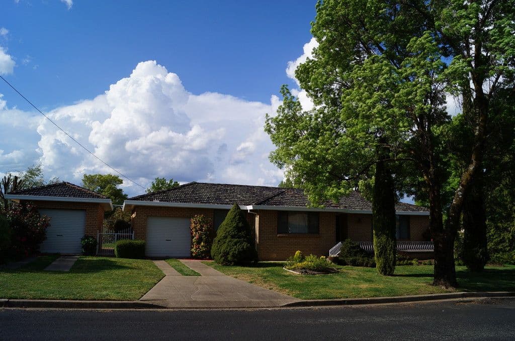 12 James Cook Crescent, Orange - Image 1