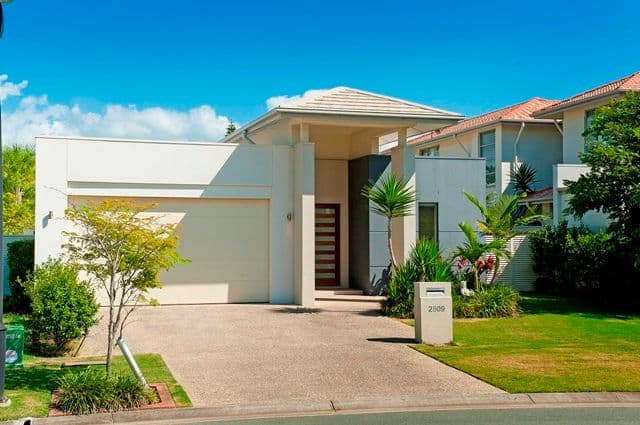 2809 Gracemere Circuit East, Hope Island QLD 4212, Hope Island - Image 1