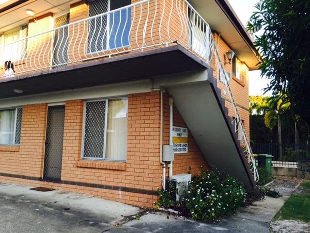33 Middle Street, Labrador QLD 4215, Labrador - Image 1
