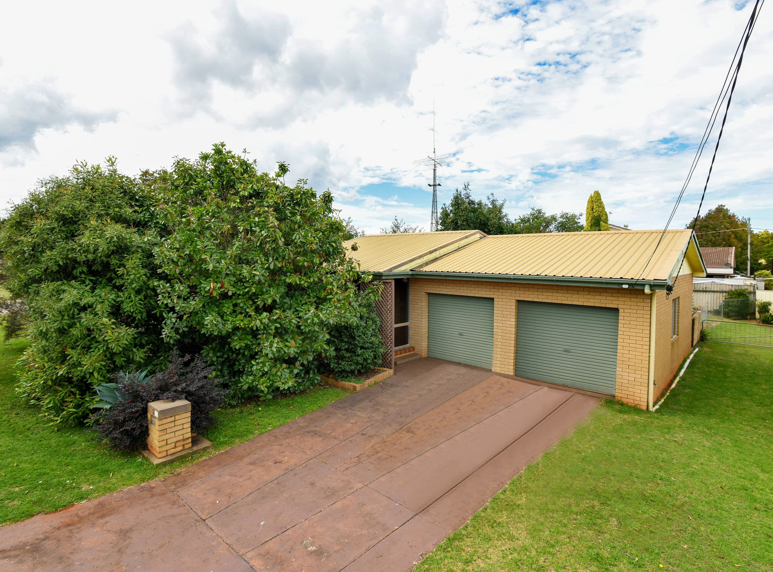 8 Beryl Street, Wilsonton QLD 4350, Wilsonton - Image 1