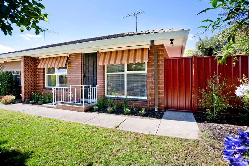6 Hendriks Court, HIGHTON VIC 3216, Highton - Image 1
