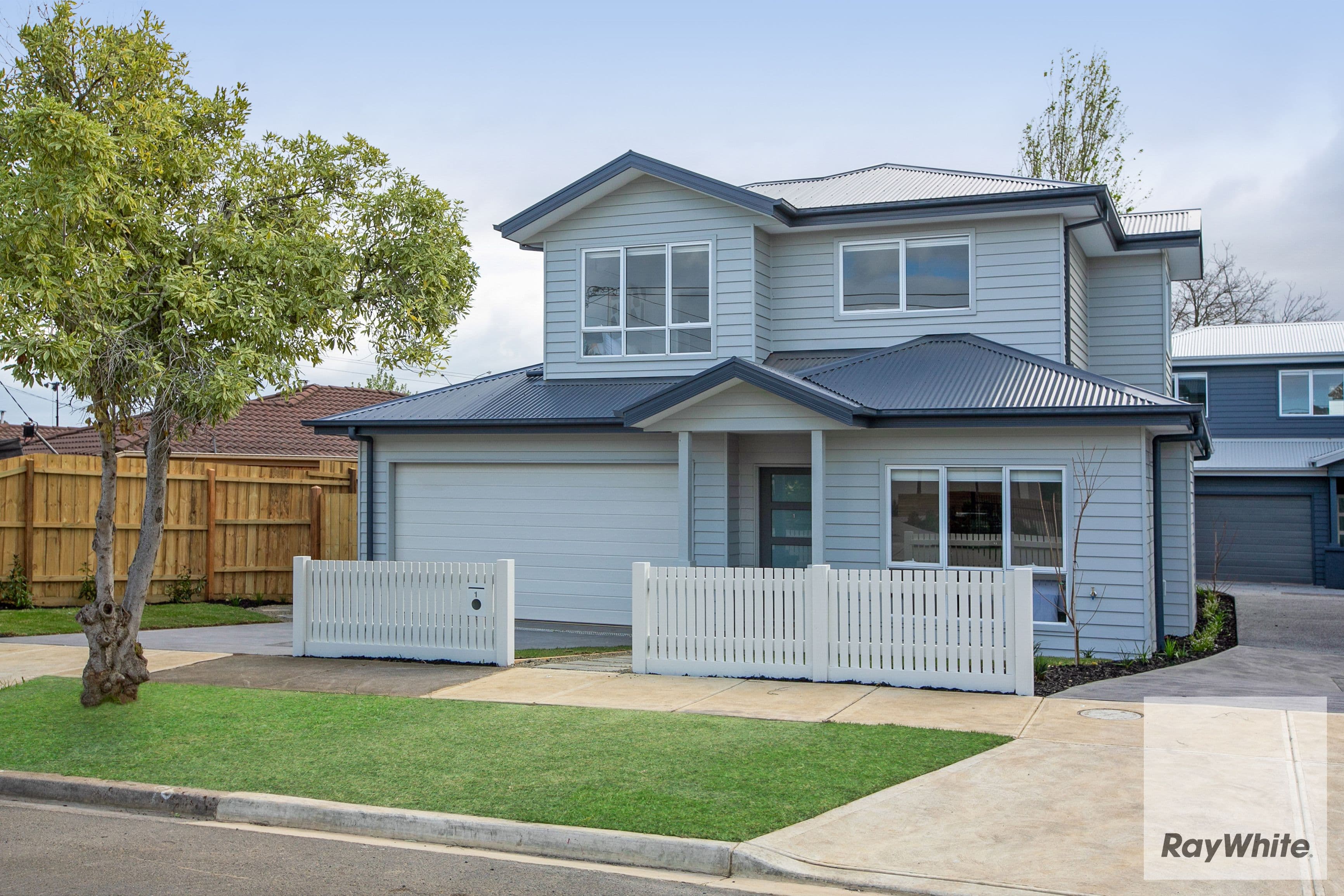 16 Thompson Street, Watsonia VIC 3087, Watsonia - Image 1