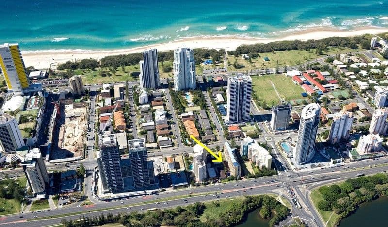 401 'Broadbeach Travel Inn', 40 Surf Parade, BROADBEACH QLD 4218, Broadbeach - Image 1
