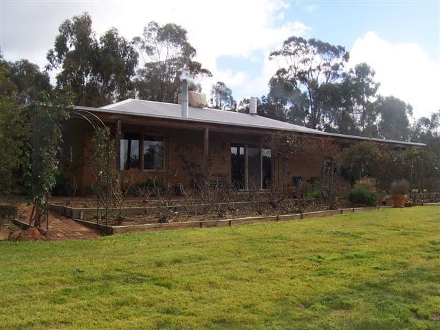 33 Park Street, ST ARNAUD VIC 3478, St Arnaud - Image 1