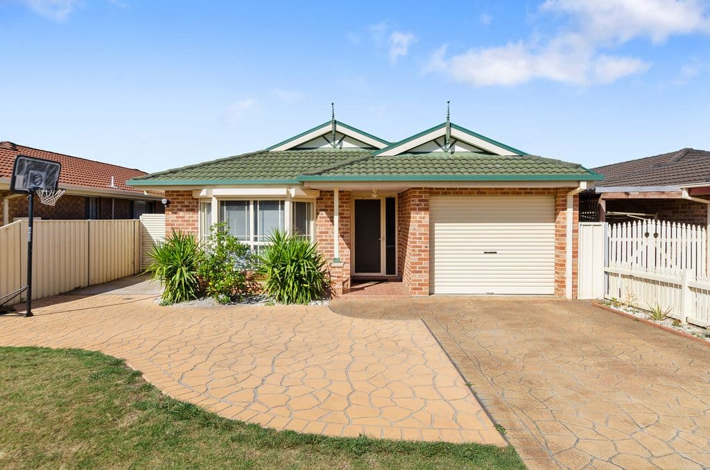 39 Oakley Crescent, Aldinga Beach - Image 1
