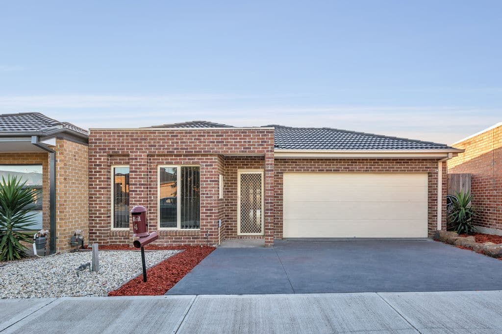 4 Dolphin Drive, South Morang VIC 3752, South Morang - Image 1