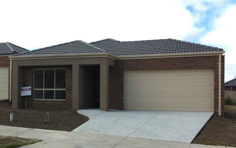 2 Carinya Crescent, SOUTH MORANG VIC 3752, South Morang - Image 1