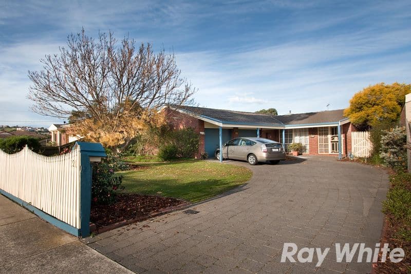 12 Guest Road, PAKENHAM VIC 3810, Pakenham - Image 1