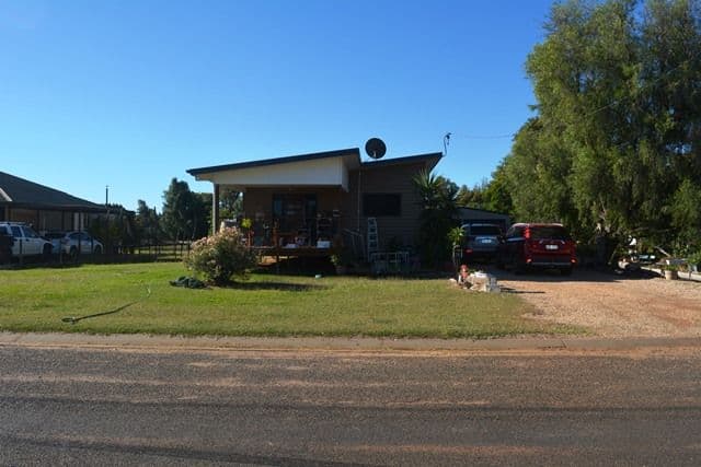 19 Thistle Street, Blackall QLD 4472, Blackall - Image 1