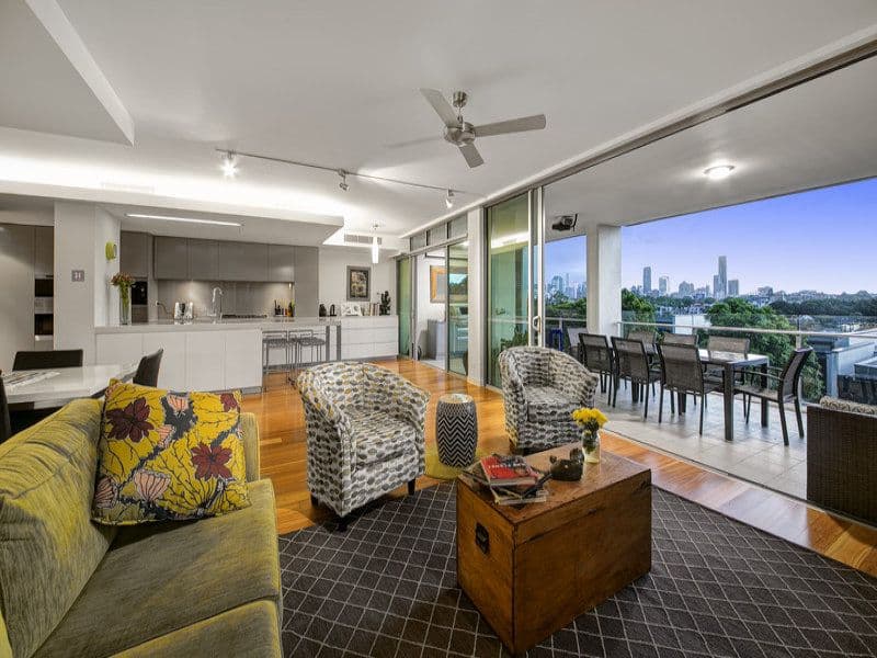 90 Wynnum Road, Norman Park QLD 4170, Norman Park - Image 1