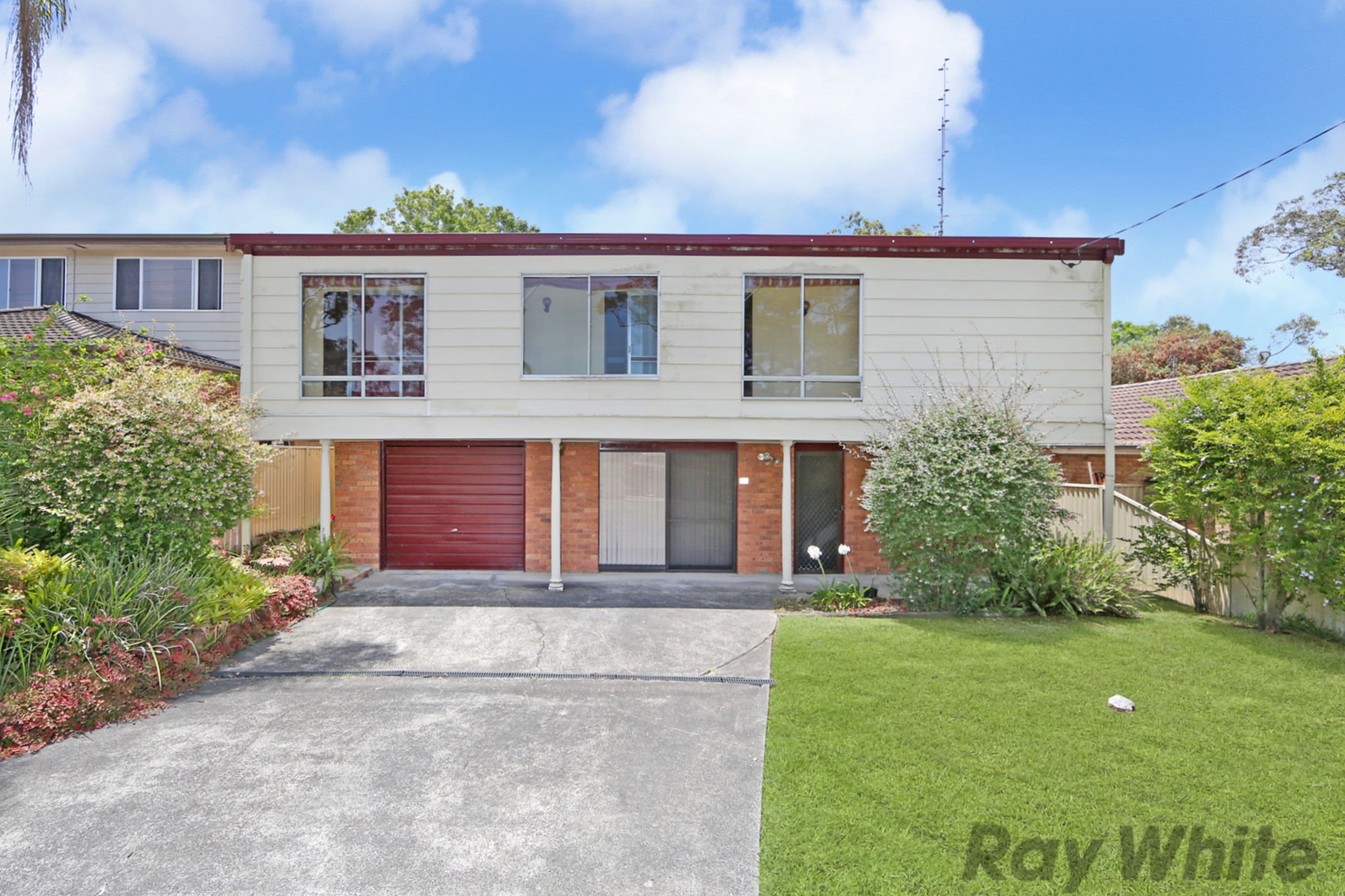 19 Jetty Avenue, Charmhaven - Image 1