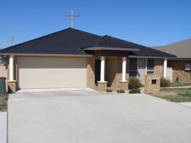 73 Diamond Drive, ORANGE NSW 2800, Orange - Image 1