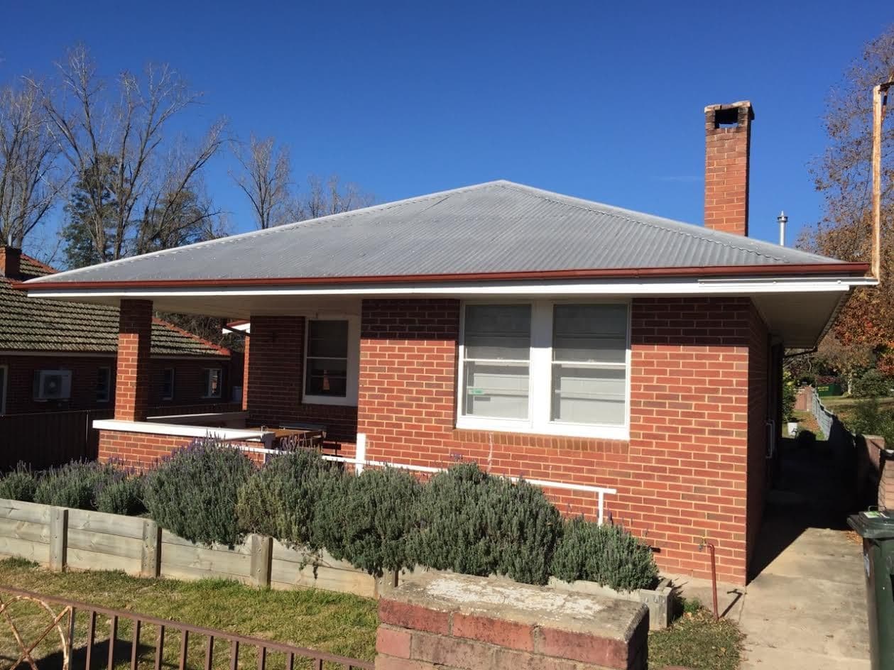 4 Robertson Street, Tumut - Image 1