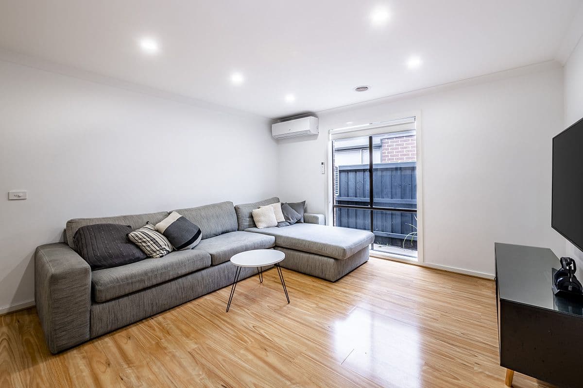102 Glenelg Street, Clyde North VIC 3978, Clyde North - Image 1