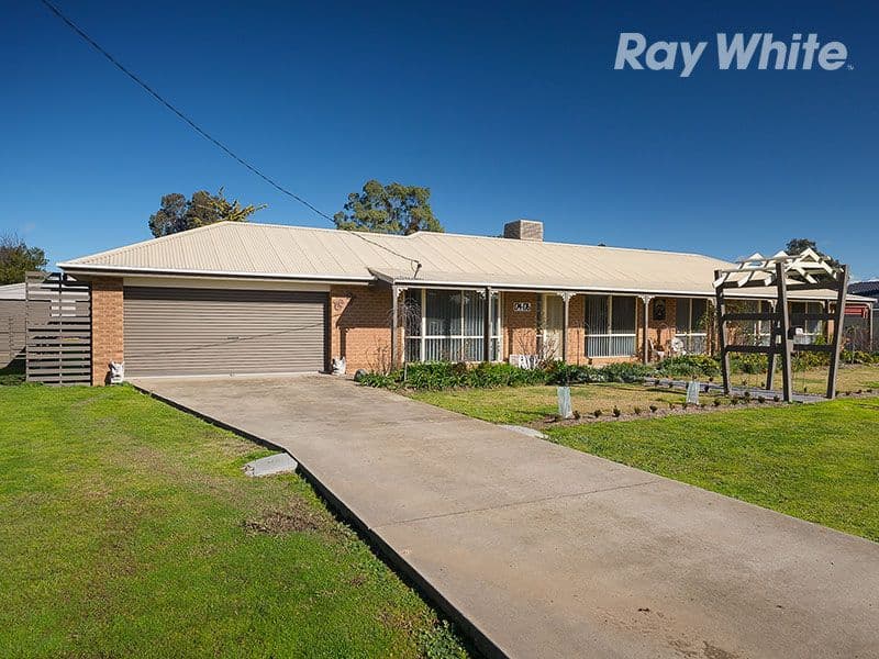 174-176 Golf Club Drive, HOWLONG NSW 2643, Howlong - Image 1