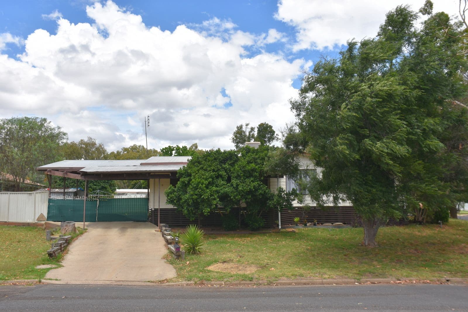 9 Broadwater Place, Moree NSW 2400, Moree - Image 1