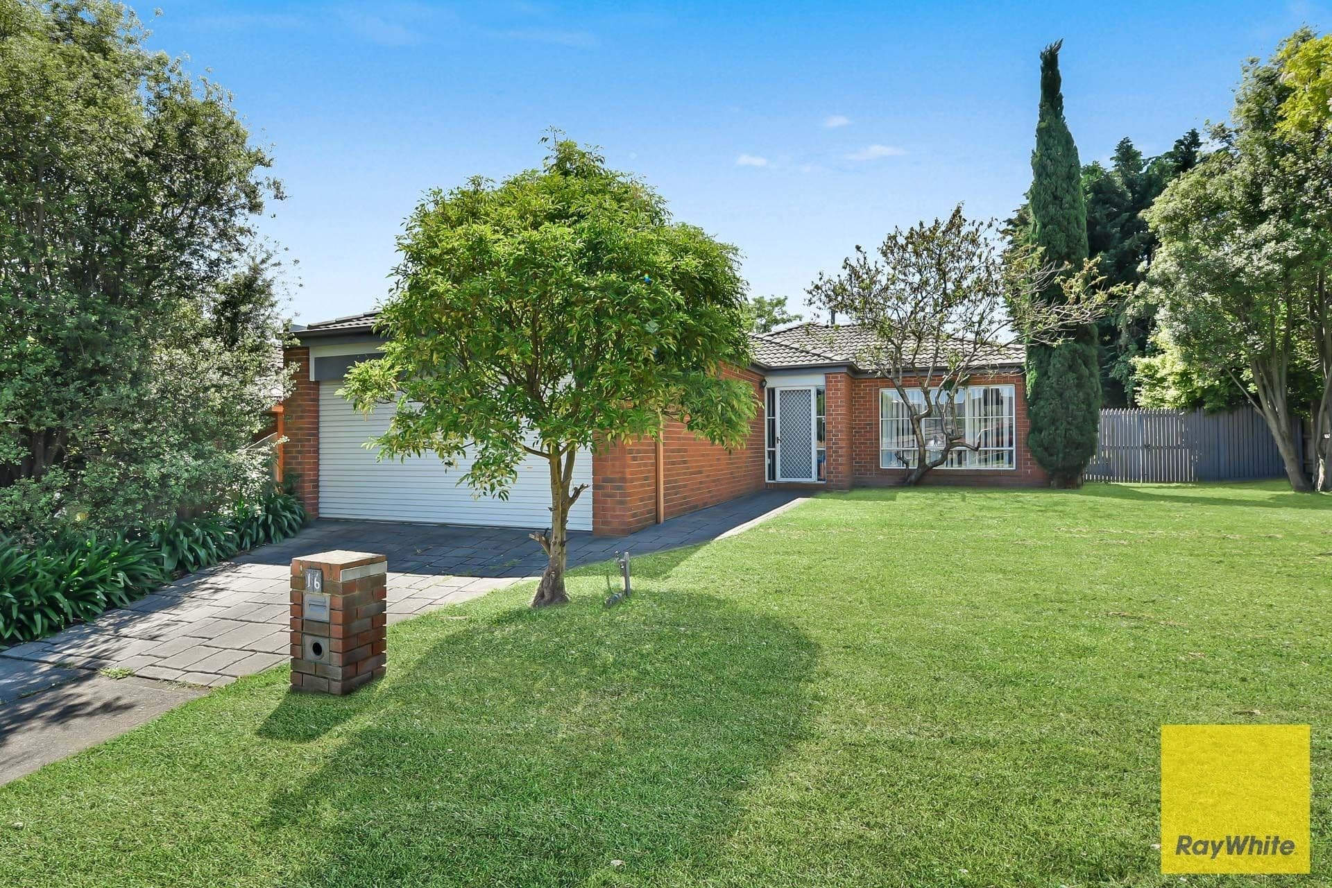 16 Claremont Glen, Berwick VIC 3806, Berwick - Image 1