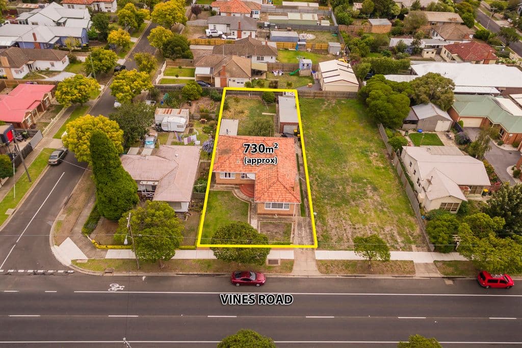 10 Vines Road, Hamlyn Heights VIC 3215, Hamlyn Heights - Image 1