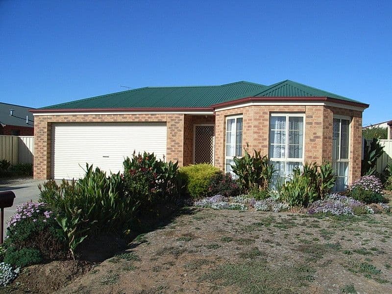 21 Roberts Court, Echuca VIC 3564, Echuca - Image 1