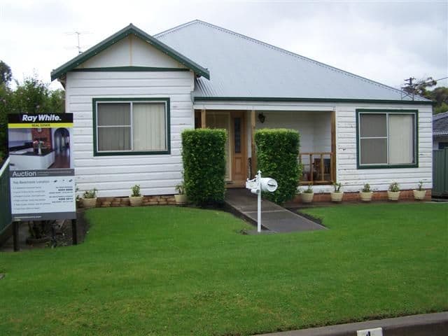 4 Harbord Street, THIRROUL NSW 2515, Thirroul - Image 1