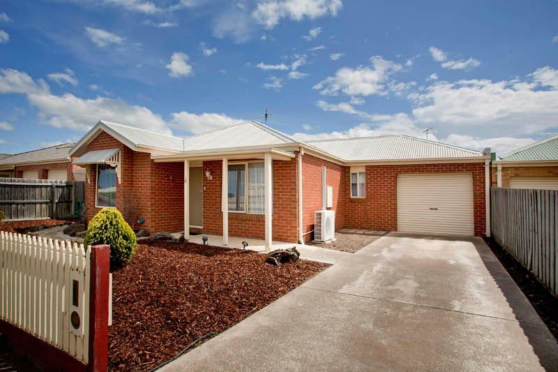 4 Hollows Court, GROVEDALE VIC 3216, Grovedale - Image 1