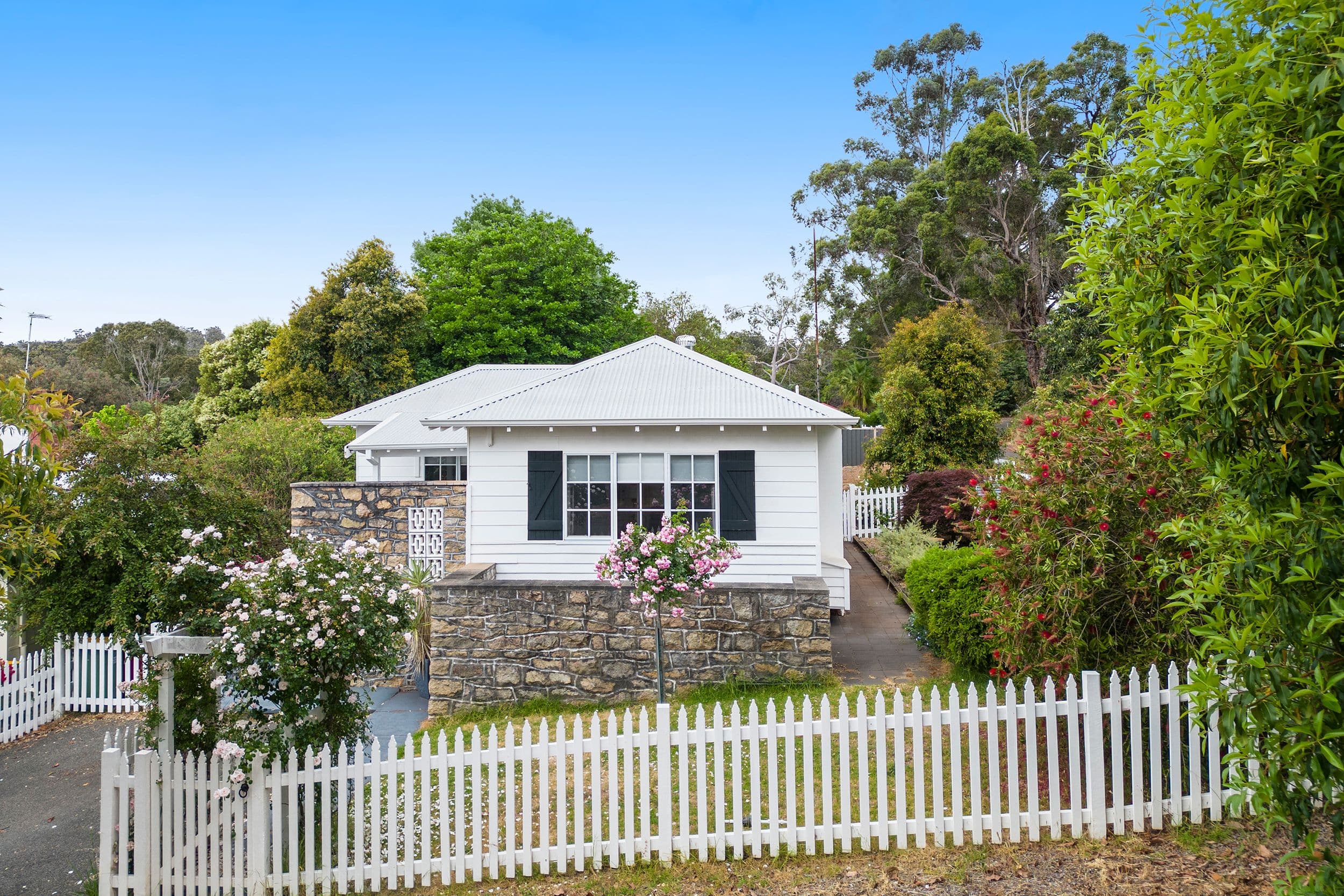 5 McAlinden Street, Bridgetown WA 6255, Bridgetown - Image 1