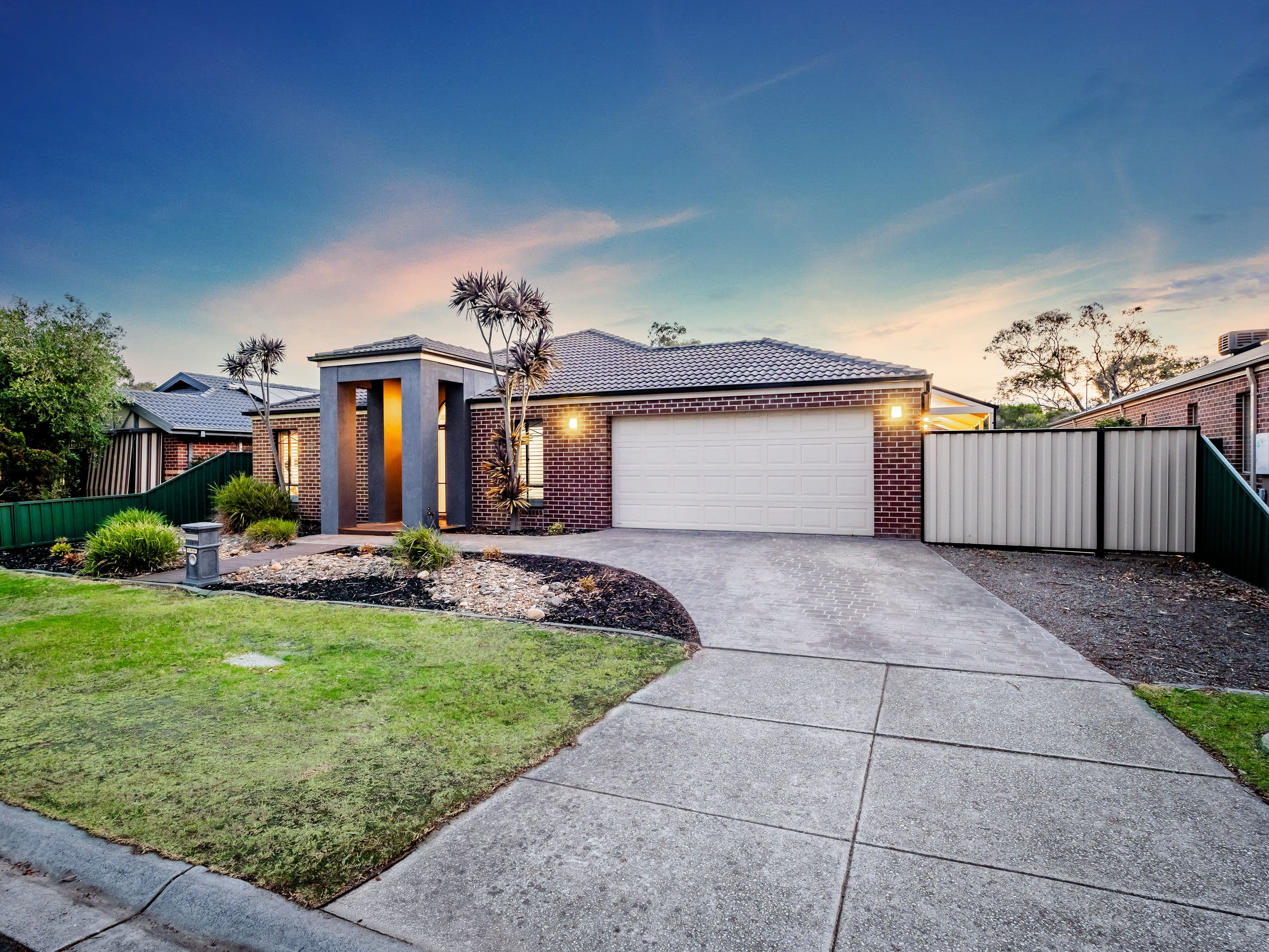9 Galway Place, Cranbourne VIC 3977, Cranbourne - Image 1