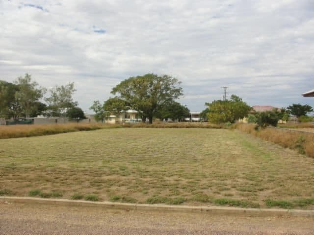 40 Beaconsfield, HUGHENDEN QLD 4821, Hughenden - Image 1