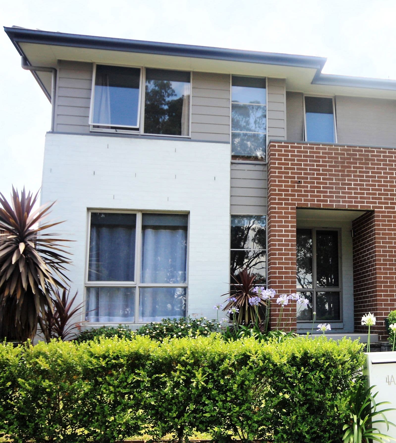 4 Hampshire Boulevard, Spring Farm - Image 1