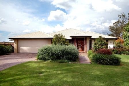 17 Manooka Crescent, HIGHFIELDS QLD 4352, Highfields - Image 1
