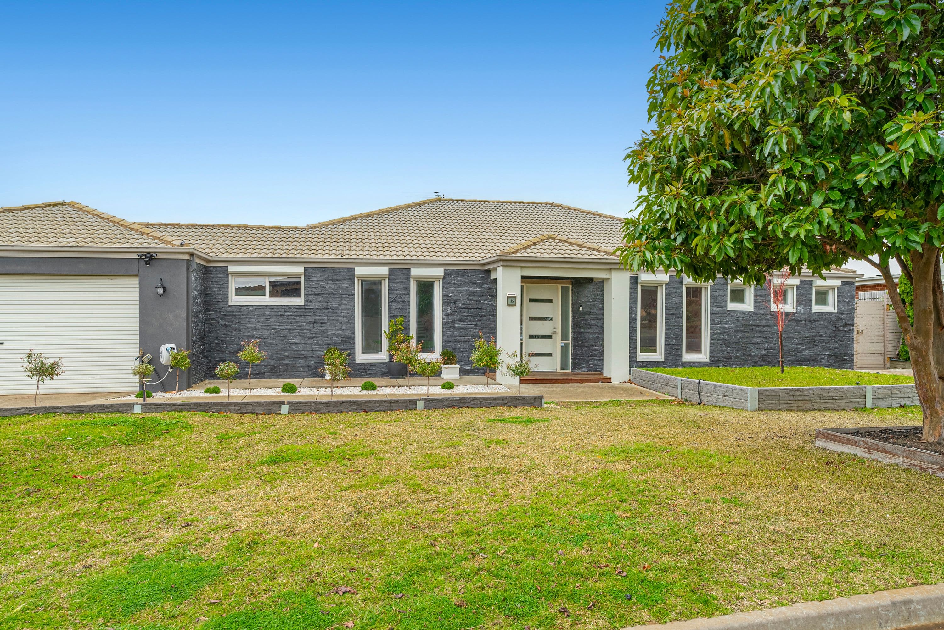 35 Maddison Circuit, Darley VIC 3340, Darley - Image 1