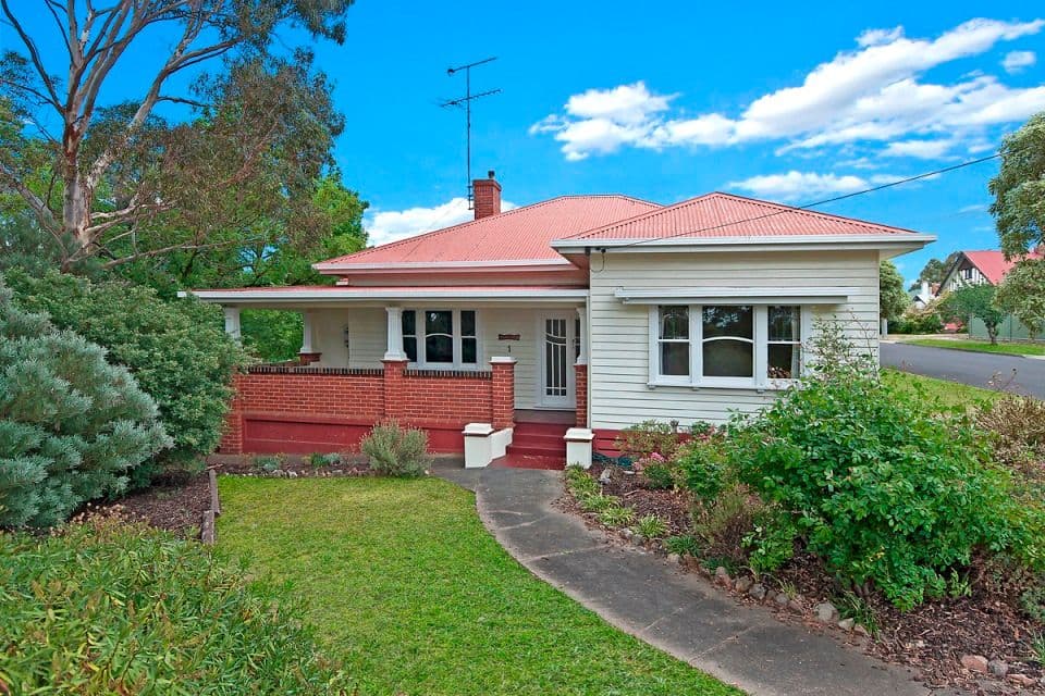1 Thompson Street, Hamilton VIC 3300, Hamilton - Image 1
