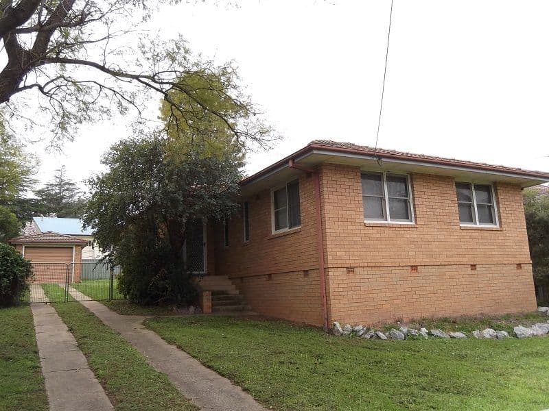 87 Macquarie Street, COWRA NSW 2794, Cowra - Image 1