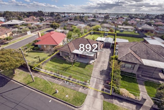 14 Lindenow Street, Reservoir VIC 3073, Reservoir - Image 1