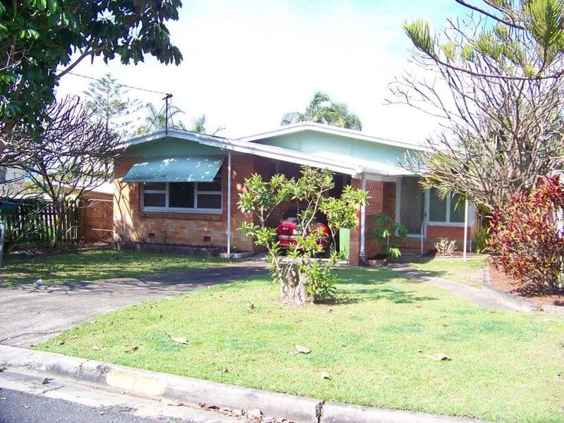 7 Zenith Avenue, LABRADOR QLD 4215, Labrador - Image 1