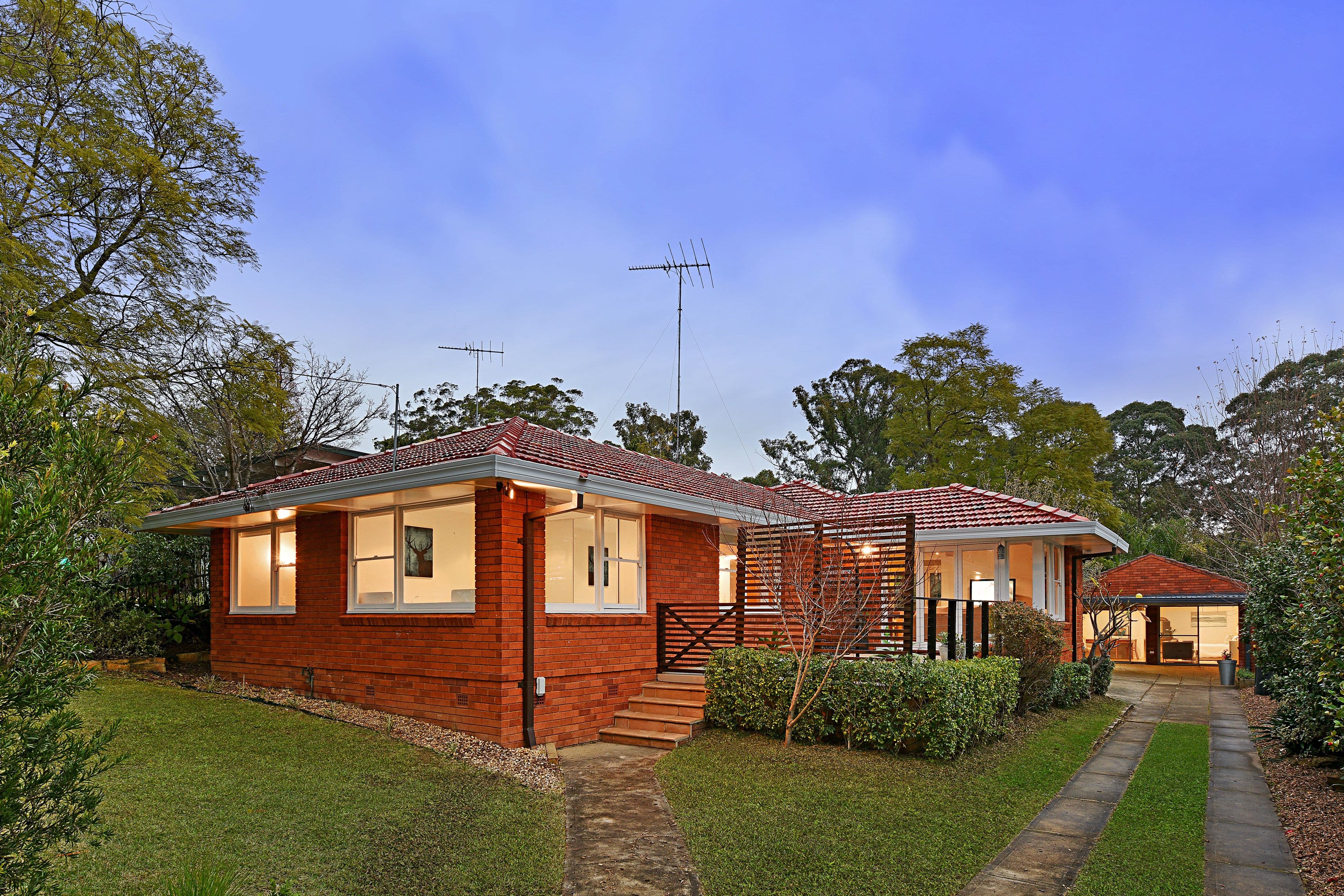 6 Leo Road, Pennant Hills - Image 1