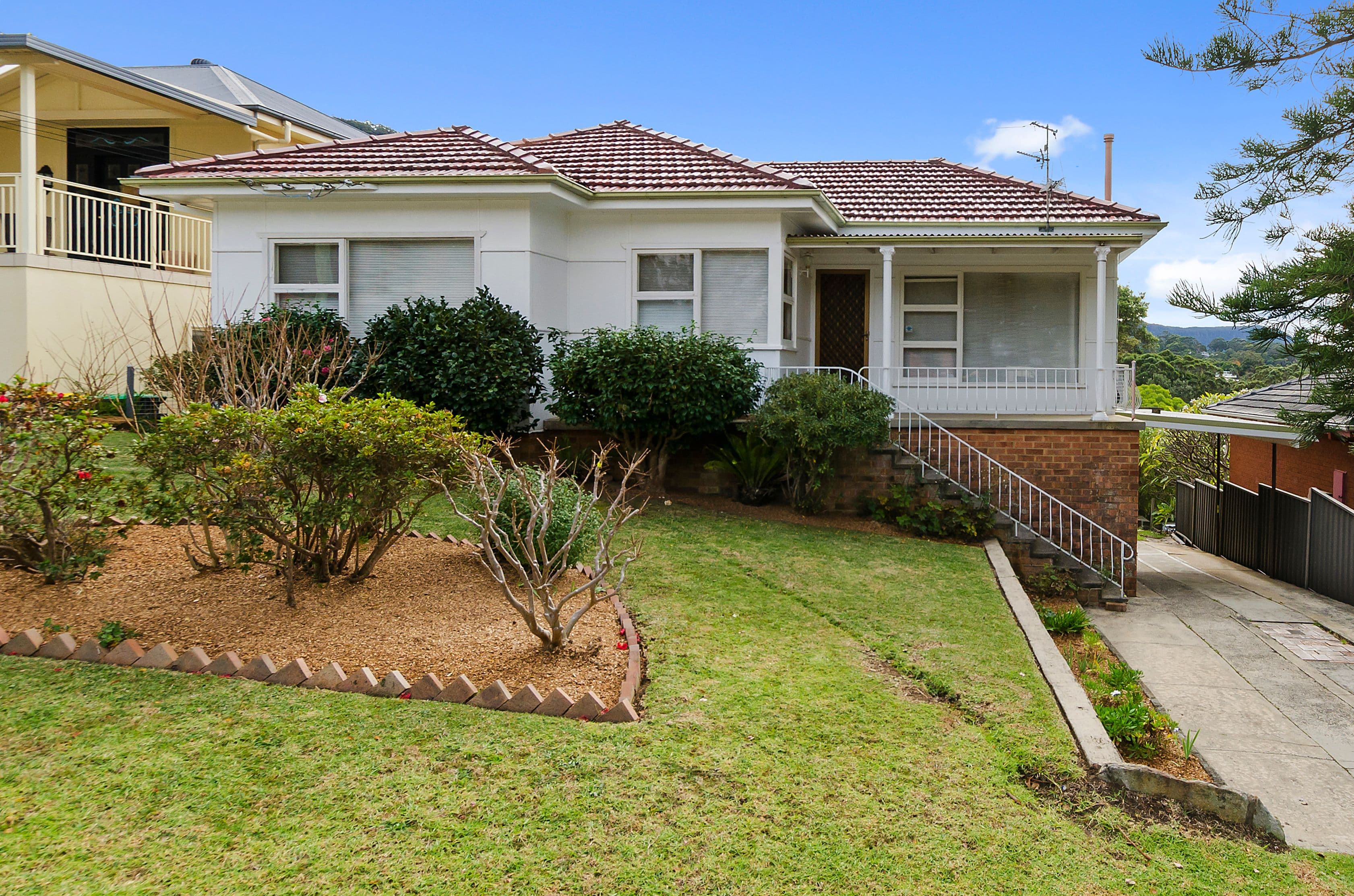72 Gahans Avenue, Woonona - Image 1