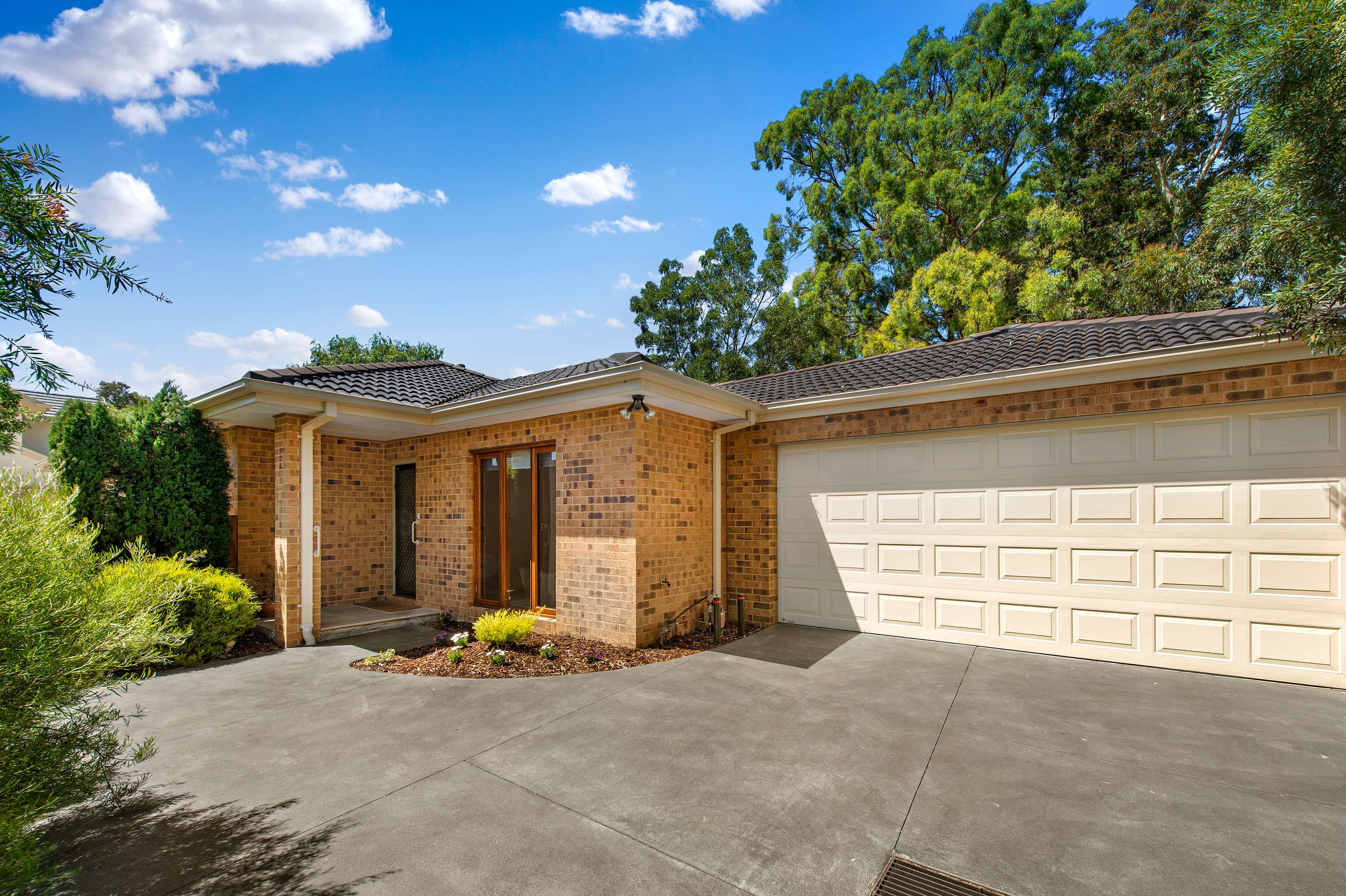 4 Glen Ebor Avenue, Blackburn VIC 3130, Blackburn - Image 1