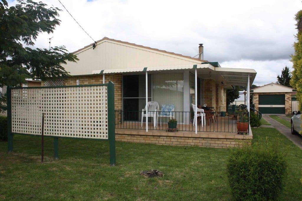 9 Digby Street, GLEN INNES NSW 2370, Glen Innes - Image 1
