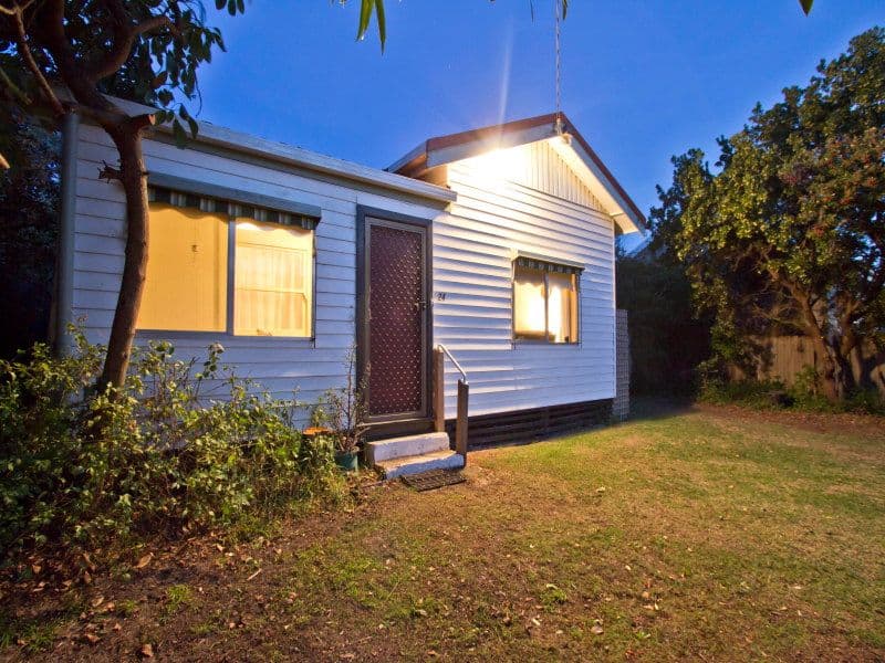 24 Campbell Street, FRANKSTON VIC 3199, Frankston - Image 1