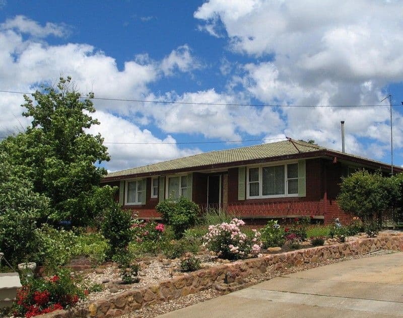 4 Hoddle Avenue, GOULBURN NSW 2580, Goulburn - Image 1